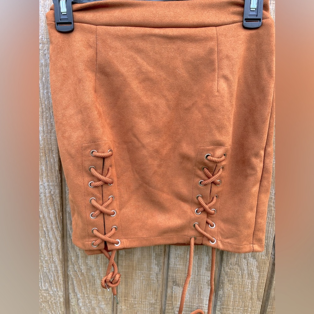 Amazon Essentials Rusty Lace Skirt